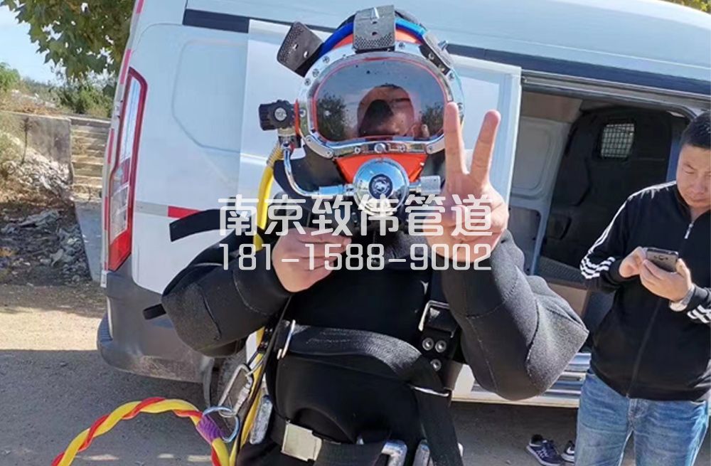 356饭店沉淀池清底